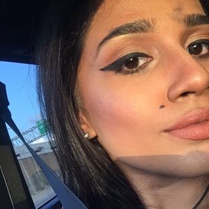 Meet your Posher, Fatima